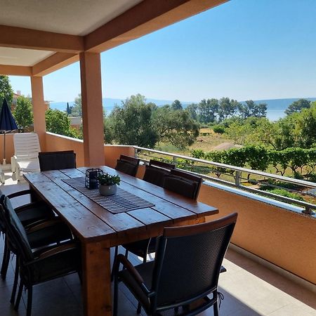 Appartamento Apartman Bura Posedarje Esterno foto